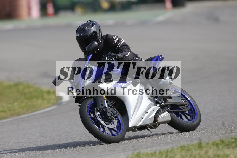 /Archiv-2024/17 01.05.2024 Speer Racing ADR/Schnuppertraining